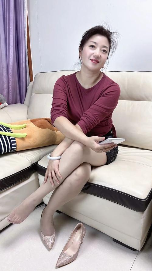 日韩av丰满美女翔田千里av的相关介绍