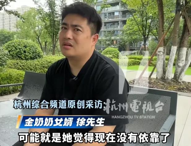 成熟韵味：中文熟女少妇的优雅穿搭指南与生活智慧分享
