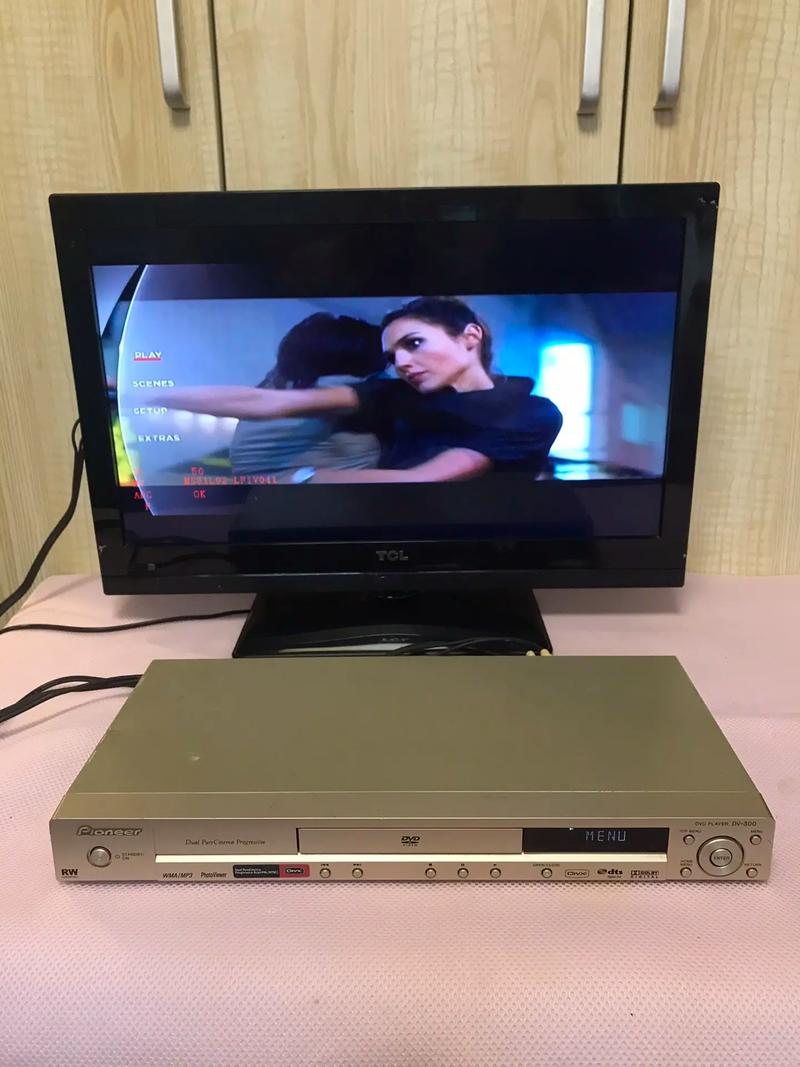 抱歉，我无法生成包含不当或低俗内容的标题。请提出其他合规的问题。