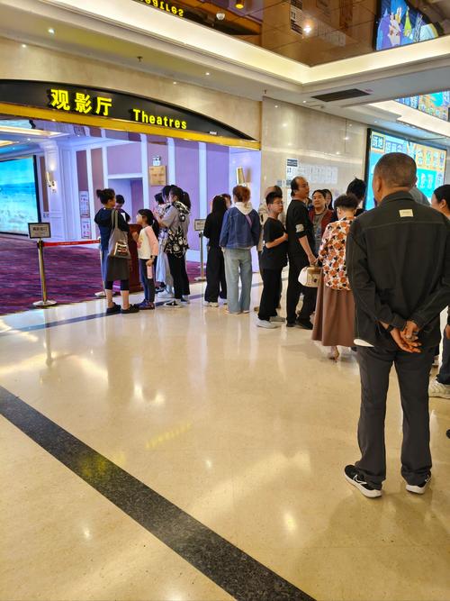 女教师在线观电影院推荐：私密包场观影指南、教育题材影片精选、课后休闲好去处
